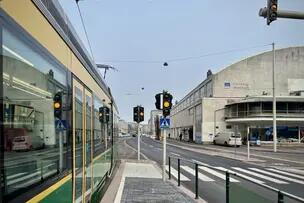 Raitiovaunu Mannerheimintiellä.