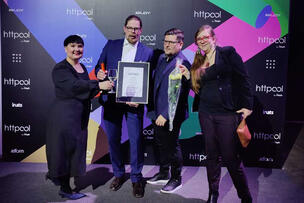 Helsinki Design System -palkitut: Jenni Niemiaho, Hannu Kivimäki, Mika Nevalainen ja Laura Karhu.