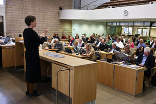 Kyselytunnilla on viittomakielinen tulkkaus.