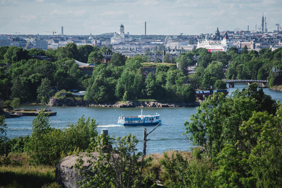Från Skanslandet till Helsingfors.